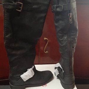 Women's zip up knee high boots